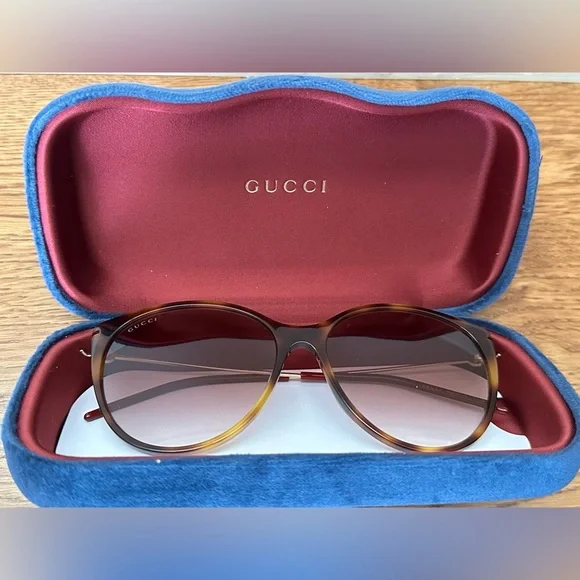 Authentic NWT Gucci Cat Eye Sunglasses in Havana/Red Shade - Picture 1 of 16